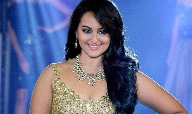 索娜什·辛哈（1987年6月2日）