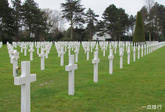 奥马哈海滩和美国公墓