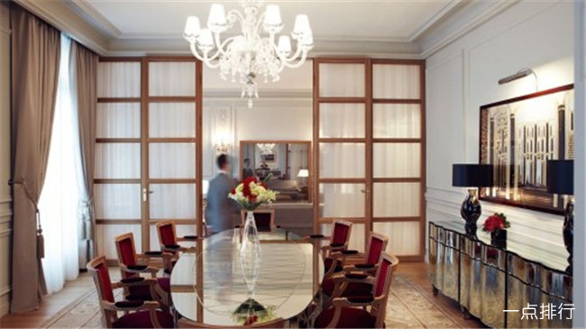 巴黎皇家蒙哥莱佛士