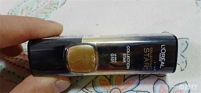 欧莱雅口红 M601 琉金摩卡棕色 欧莱雅口红 M601 琉金摩卡棕色