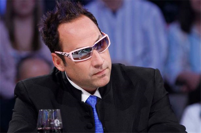 伊恩·霍尔珀林（200万美元）